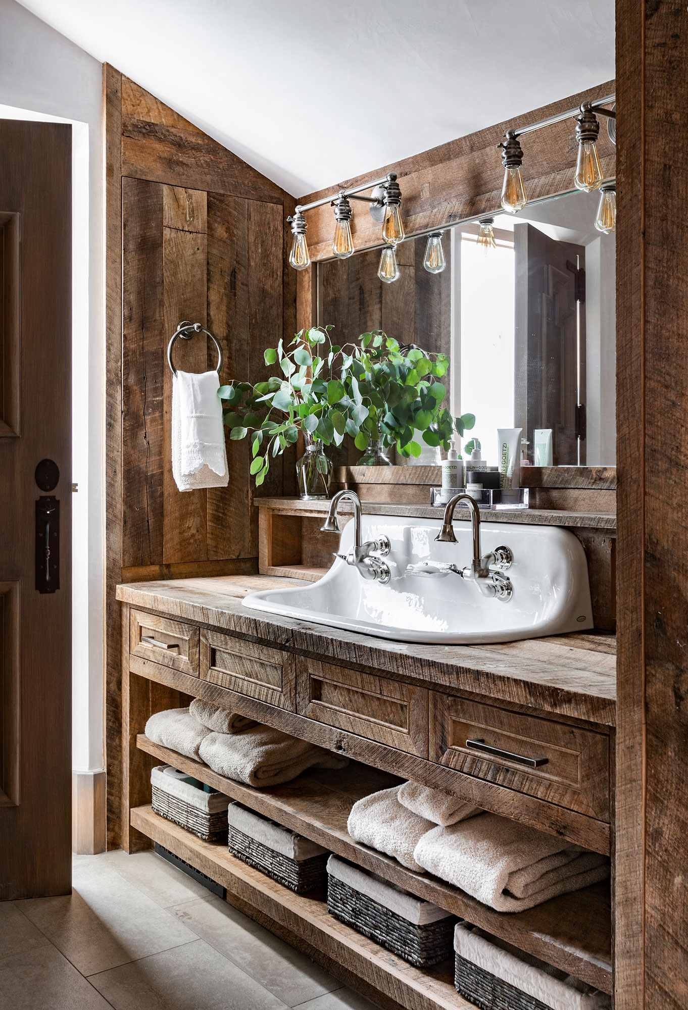 Bathroom Interiors Photography - Julie Soefer Photography