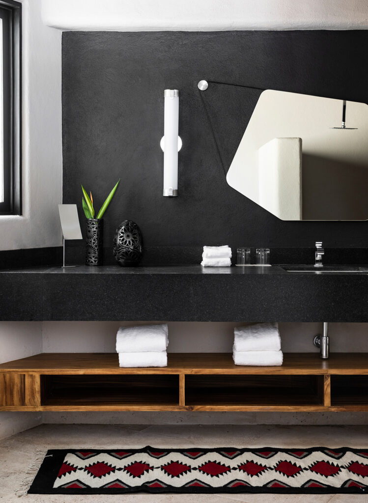 Thompson Zihuatanejo bathroom